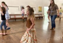 Kalbar Community Kicks Up Heels